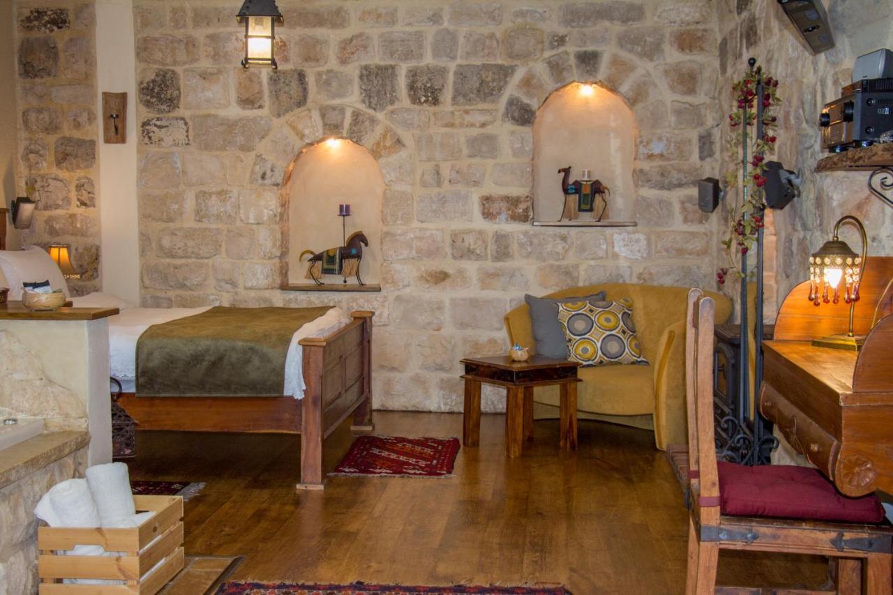 Adva High Above All Rosh Pinna Exterior foto